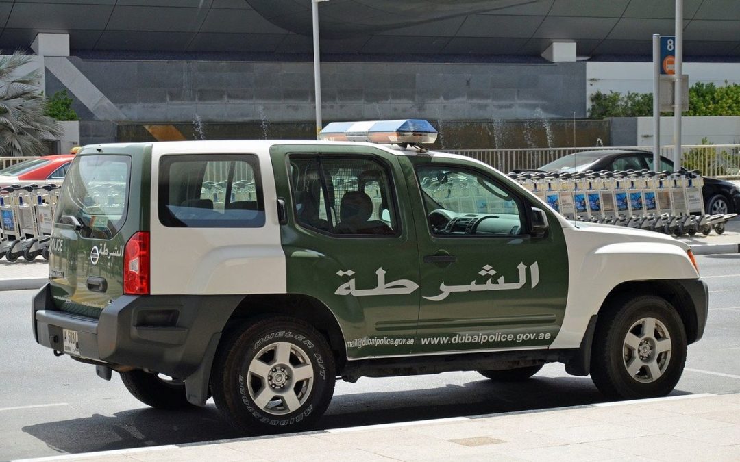 Új közlekedési szabályok, magas bírságok Dubaiban